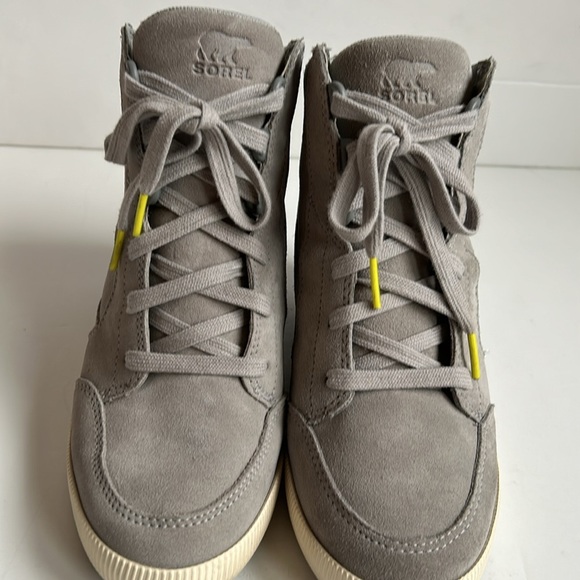 Sorel Out N About gray wedge sneaker lace up bootie waterproof suede leather up - Picture 4 of 16